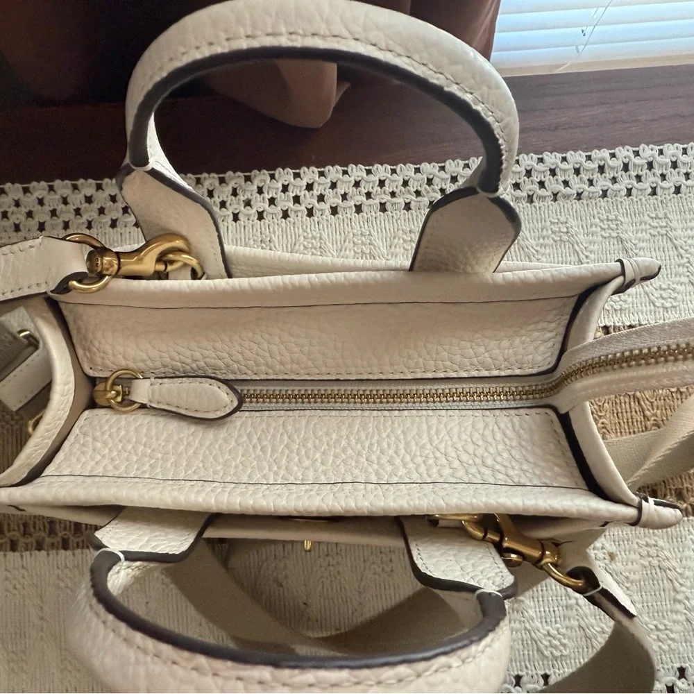 Coach Cargo tote bag 20 
New without tags - Picture 4 of 6